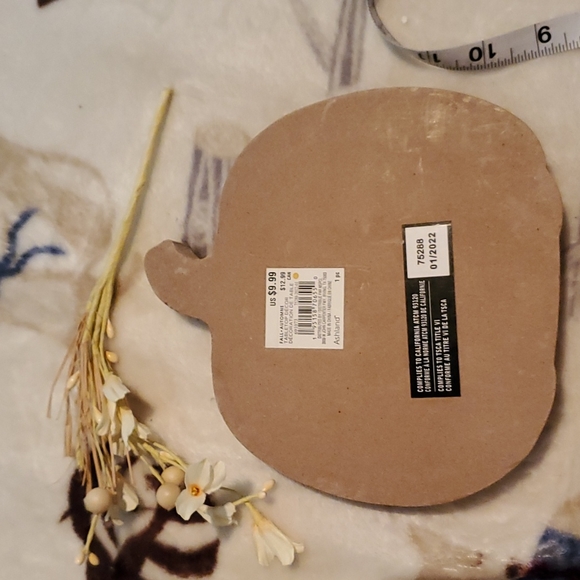 Pumpkin M monogram - Picture 2 of 5